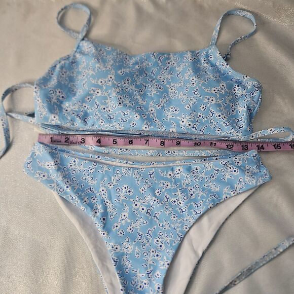 Blue & white Floral Bikini Sz M - Picture 2 of 5